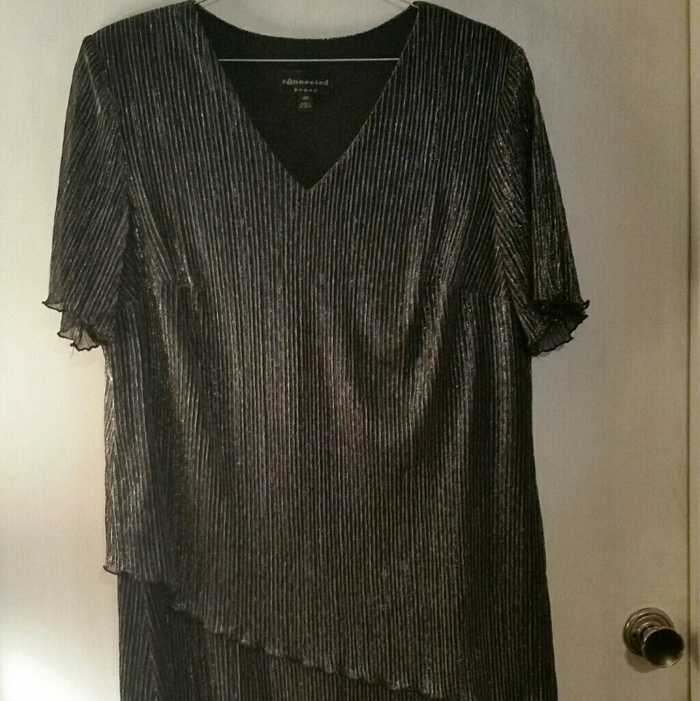 Connected Size 18W Elegant yet Casual Black Dress